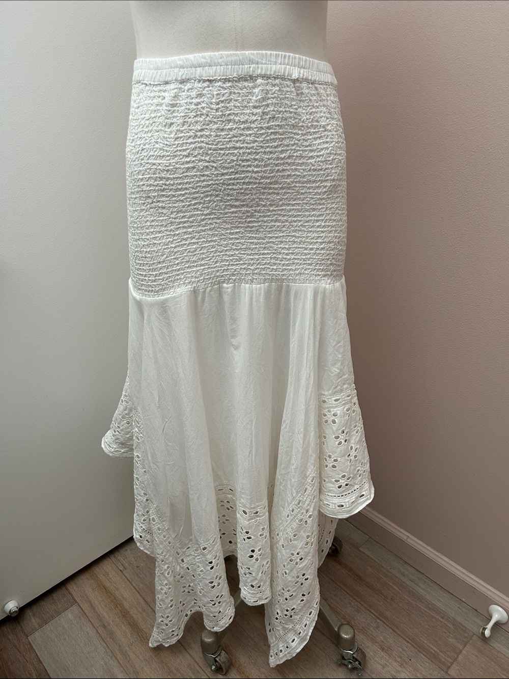 White cotton Eyelet Asymmetrical Maxi Skirt - Women size M - Picture 2 of 15